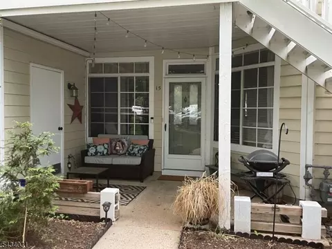 15 Wescott Rd #15, Bedminster, NJ 07921