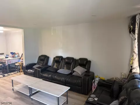 27 Melmore Gdns, East Orange, NJ 07017