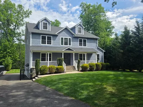 637 Mountain Ave, Berkeley Heights, NJ 07922