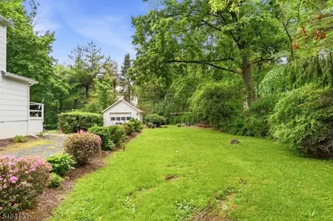 12 Bodnar St, Bernardsville Boro, NJ 07924