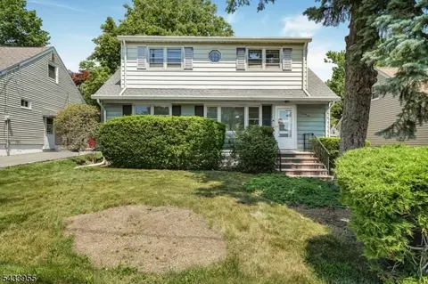 26 Briar Ln, Nutley, NJ 07110