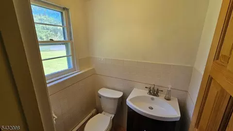 8 Hillside Rd, Hackettstown, NJ 07840 photo 23