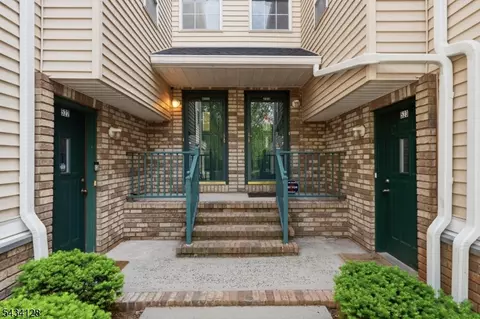 502 Rhoads Dr, Belle Mead, NJ 08502