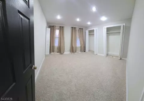 26 Charles St, Metuchen, NJ 08840