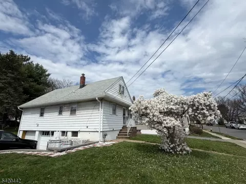 2 Sunnyside Pl, Verona, NJ 07044