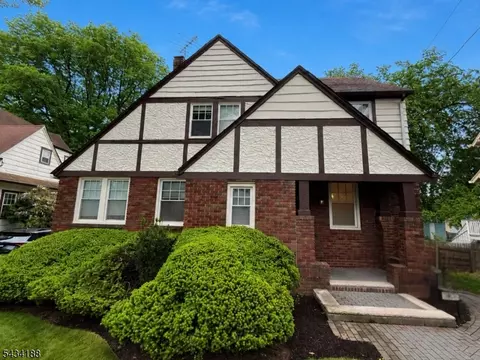 43 Burr Rd, Maplewood, NJ 07040