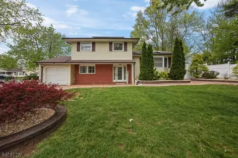 1351 Suwanee Dr, North Brunswick Twp, NJ 08902