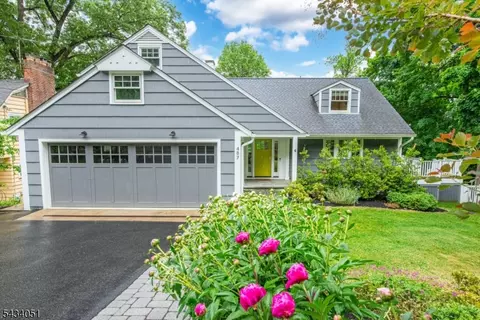 487 Highland Ave, Montclair, NJ 07043