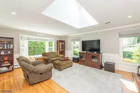 2 David Pl, Flanders, NJ 07836 photo 4