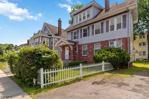 102 Lincoln St, Montclair, NJ 07042
