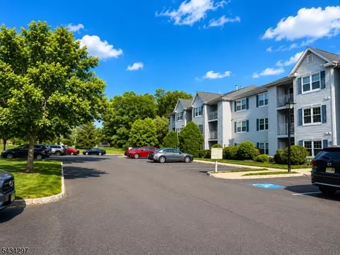 318 Stratford Pl #318, Bound Brook, NJ 08805
