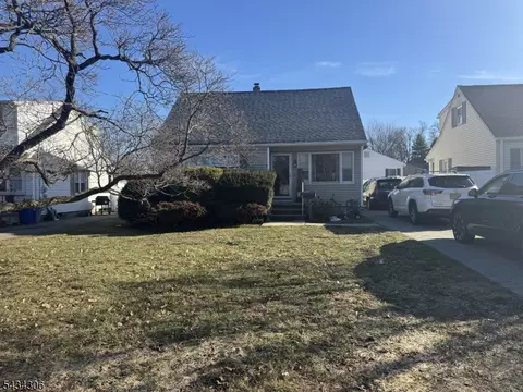 13 Windbeam Rd, Riverdale, NJ 07457