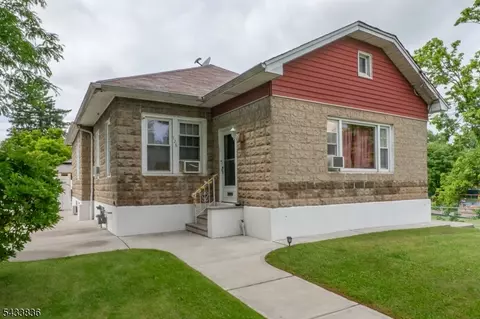 126 W Curtis St, Linden, NJ 07036