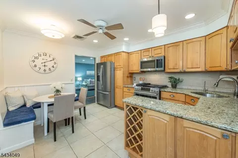 27 Bogert Rd, Pine Brook, NJ 07058 photo 8