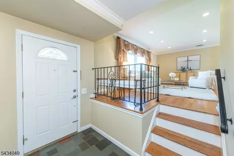 27 Bogert Rd, Pine Brook, NJ 07058 photo 3