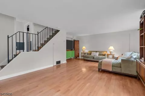 Living - 30 Laurel Dr, Wayne, NJ 07470 photo 2 of 3