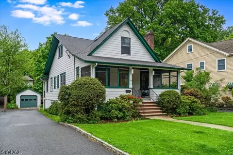74 Park Ave, Verona, NJ 07044