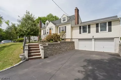 11 Kempshall Ter, Fanwood, NJ 07023
