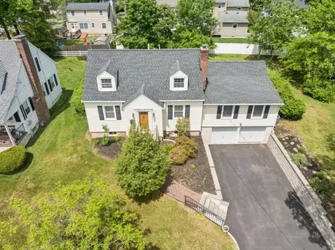 11 Kempshall Ter, Fanwood, NJ 07023