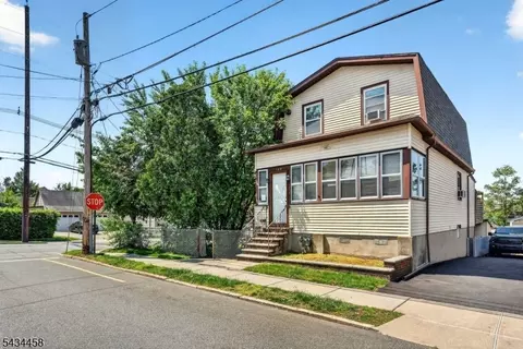 109 Main St, Garfield, NJ 07026