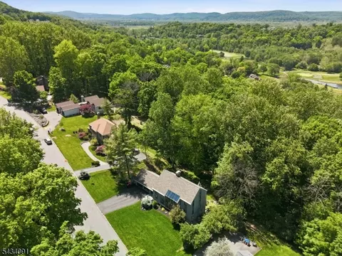35 Mockingbird, Hackettstown, NJ 07840 photo 3