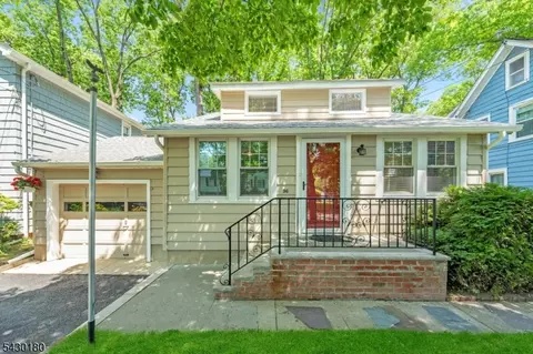 56 Highwood Rd, Denville, NJ 07834