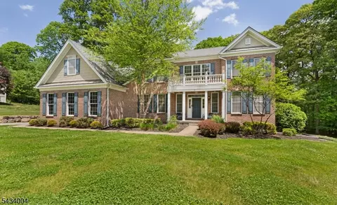 4 Sovereign Dr, Flanders, NJ 07836