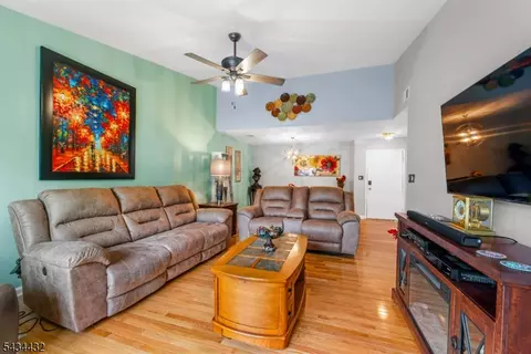 210 Drake Ln #210, Ledgewood, NJ 07852