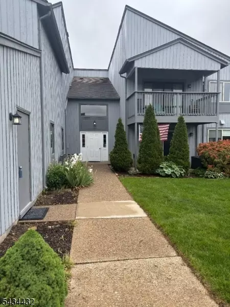 210 Drake Ln #210, Ledgewood, NJ 07852