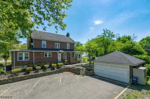 192 Lincoln Rd, Phillipsburg, NJ 08865