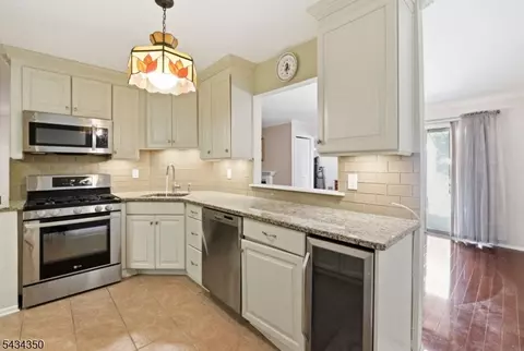 26 Hart Dr, West Orange, NJ 07052