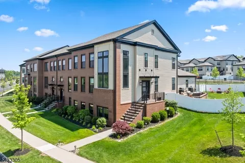 71 Village Dr, Skillman, NJ 08558