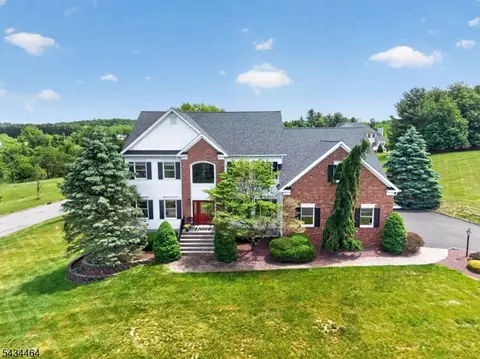 1 Trubek Farm Rd, Annandale, NJ 08801