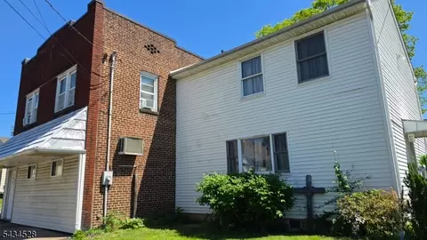 1115 W Camplain Rd, Manville, NJ 08835