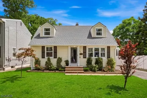 366 Maplewood Ave, Kenilworth, NJ 07033