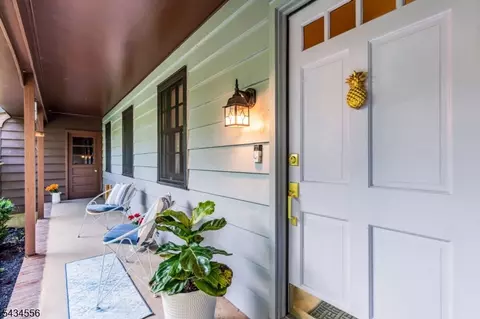 32 Cherryville Hollow Rd, Flemington, NJ 08822