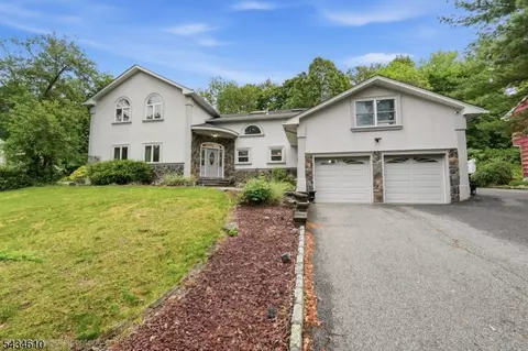 51 Cannonball Rd, Wanaque, NJ 07465