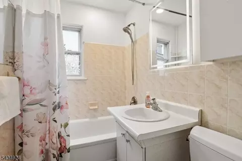 1585 Barton Rd, Union, NJ 07083 photo 9