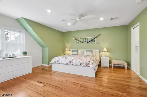 1585 Barton Rd, Union, NJ 07083 photo 15