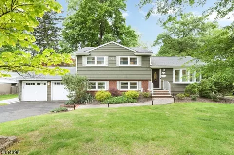 73 Seminole Ave, Wayne, NJ 07470