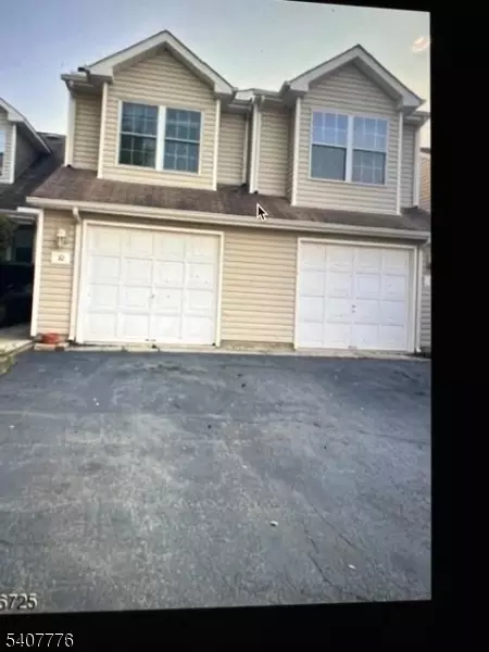 10 Leahy Ct, Somerset, NJ 08873