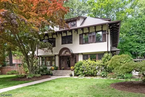144 Park St, Montclair, NJ 07042