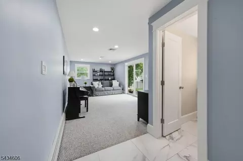 7 Kossuth Pl, Wayne, NJ 07470 photo 12