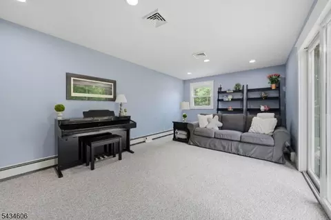 7 Kossuth Pl, Wayne, NJ 07470 photo 14