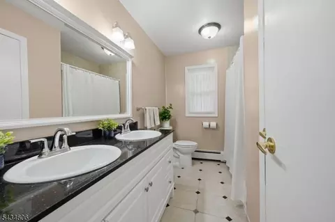 7 Kossuth Pl, Wayne, NJ 07470 photo 25
