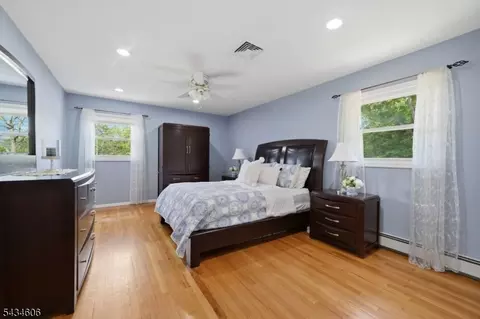 7 Kossuth Pl, Wayne, NJ 07470 photo 18