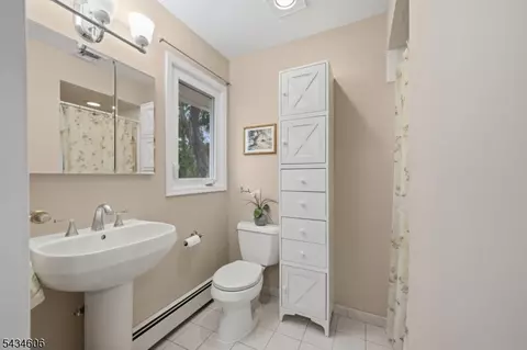 7 Kossuth Pl, Wayne, NJ 07470 photo 20