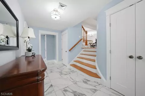 Entry Way - 7 Kossuth Pl, Wayne, NJ 07470 photo 1 of 3