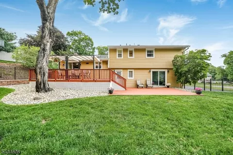 7 Kossuth Pl, Wayne, NJ 07470 photo 31