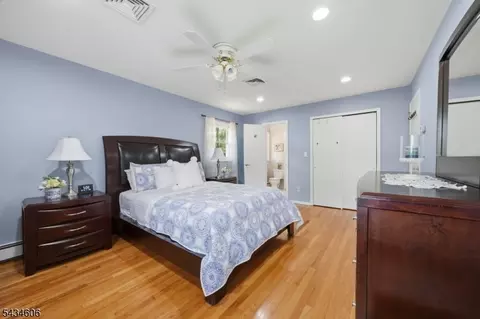 7 Kossuth Pl, Wayne, NJ 07470 photo 17